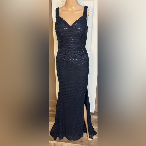 Wear Your Love Navy Blue Sequin Ruched
Mermaid Prom Dress Size 4 - Picture 1 of 15